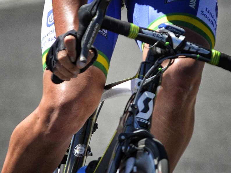 knee cycling